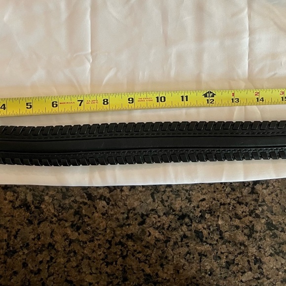 Michael Kors Black saddle/crossbody bag - Picture 11 of 16